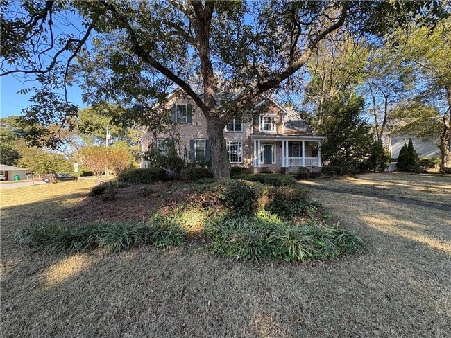 property at 1736 Brockett Rd