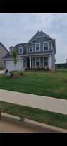 521 Teversham Dr in Mcdonough, GA - Building Photo