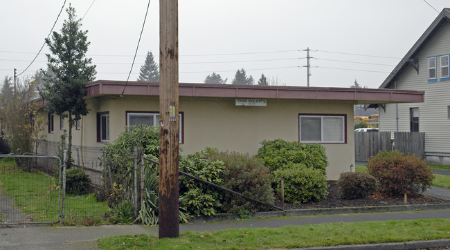 1013 3rd Ave NW in Puyallup, WA - Building Photo - Building Photo