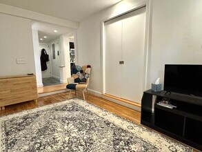 124 Beacon St in Boston, MA - Building Photo - Building Photo