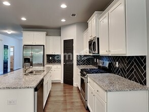 1010 Victoria Walk Ln in Dacula, GA - Foto de edificio - Building Photo