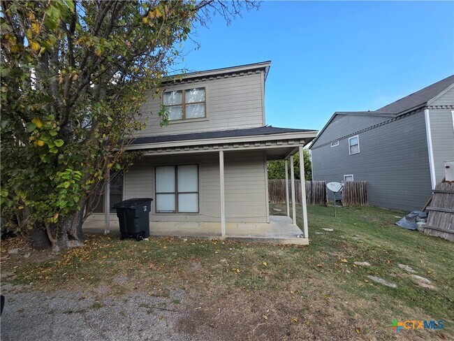 3409 Victoria Cir