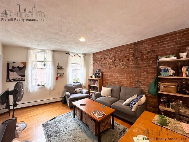 40 Lewis St, Unit 2