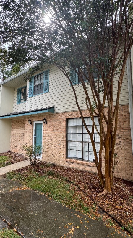 305 Halcott Dr in Lafayette, LA - Building Photo - Building Photo