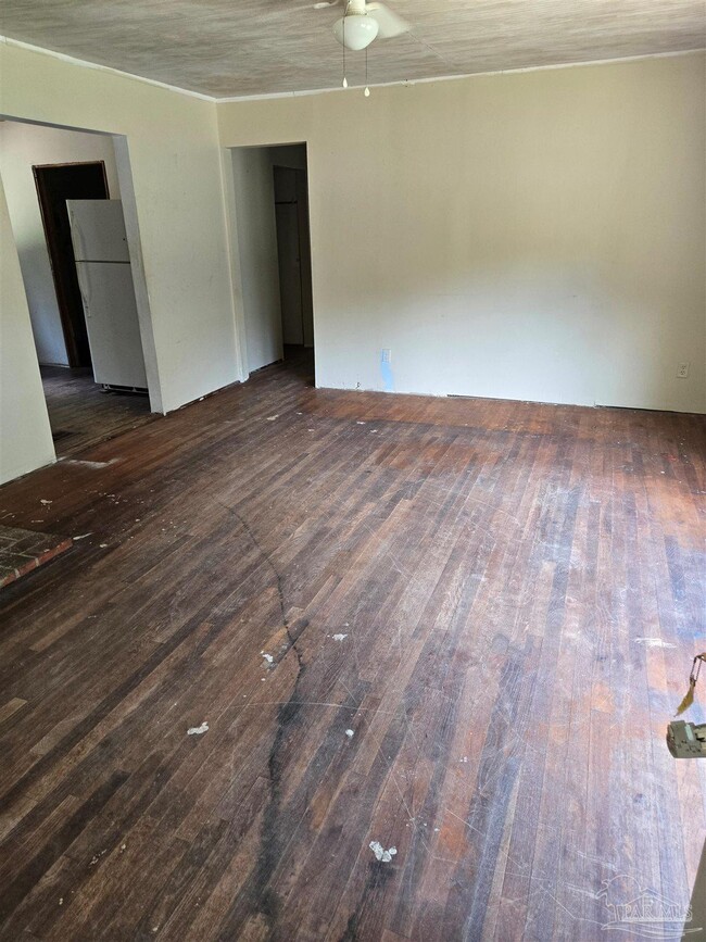2410 Ladd Dr in Pensacola, FL - Building Photo - Building Photo