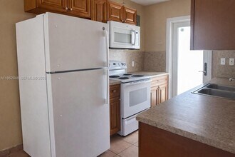 4396 SW 25th Terrace in Fort Lauderdale, FL - Building Photo - Building Photo