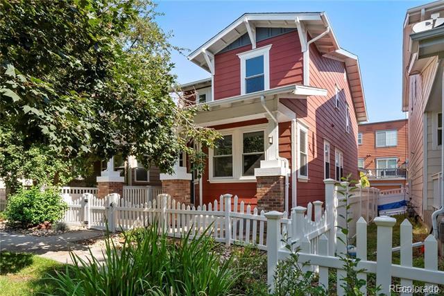 2883 Central Park Blvd in Denver, CO - Building Photo - Building Photo