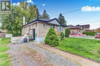 9 Euclid Ave in Toronto, ON - Building Photo - Building Photo