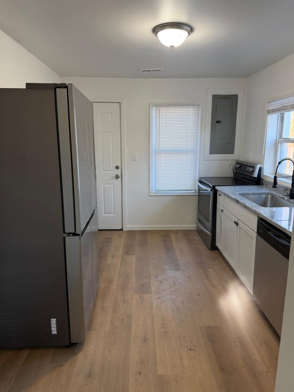 1665 Elaine Rd in Columbus, OH - Building Photo - Building Photo