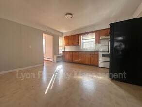 9 Church St in Cumberland, RI - Building Photo - Building Photo