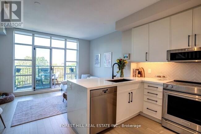 property at 901-901 Queen St W
