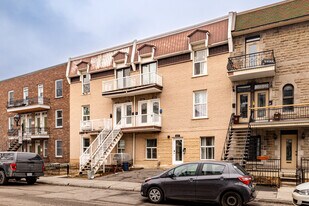 4237-4245 Des Érables Av in Montréal, QC - Building Photo
