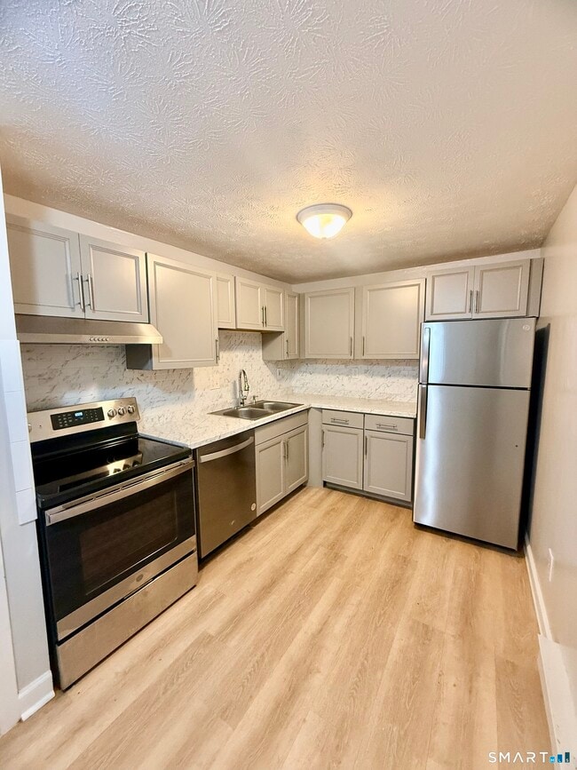 property at 949 Pleasant Valley Rd