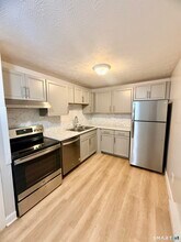 801 Pleasant Valley Rd in South Windsor, CT - Building Photo - Building Photo