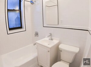 EAST 82 STREET in New York, NY - Building Photo - Building Photo