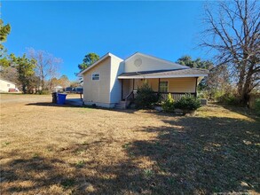 1443 Strickland Bridge Rd in Fayetteville, NC - Building Photo - Building Photo