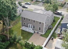 8 Brandley Rd in Watertown, MA - Building Photo