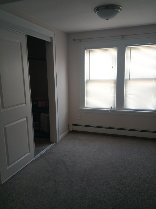 571 Avenue A in Bayonne, NJ - Foto de edificio - Building Photo