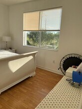 17820 NW 73rd Ave in Hialeah, FL - Building Photo - Building Photo