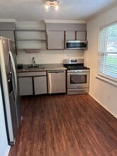 2415 Lawrenceville Hwy, Unit 3 in Decatur, GA - Building Photo - Building Photo