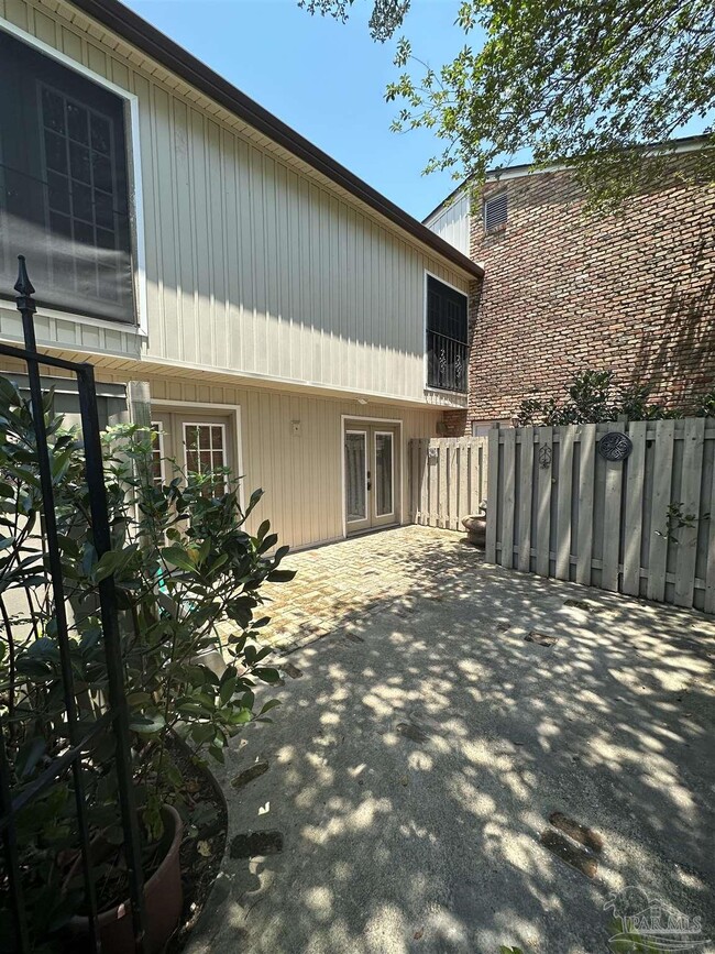 4749 Huron Dr in Pensacola, FL - Building Photo - Building Photo