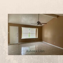 5014 Ridgehaven Dr in Houston, TX - Building Photo - Building Photo