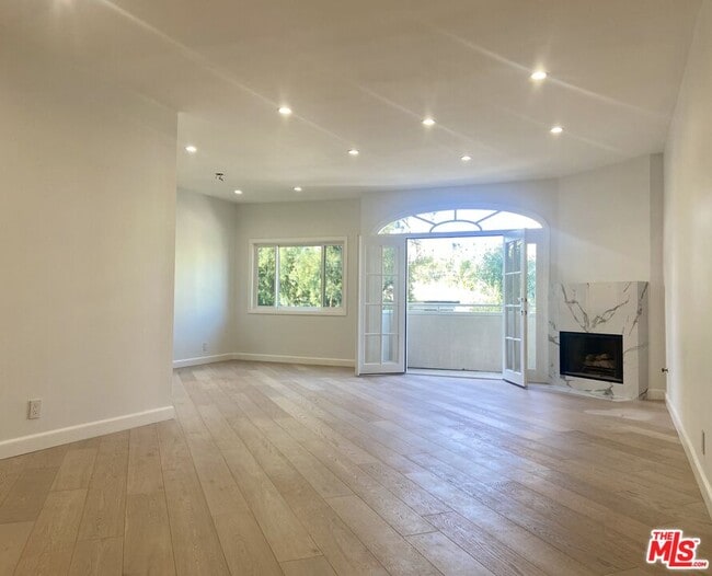 property at 120 N Swall Dr