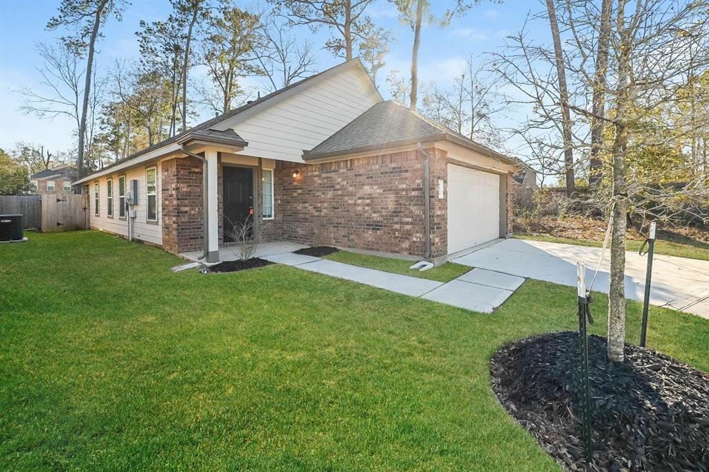 3404 Cannon Dr in Conroe, TX - Building Photo