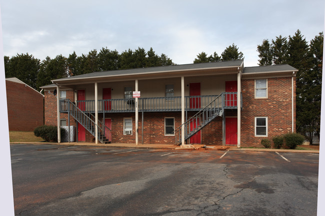 1955-1977 Lakeview Rd in Asheboro, NC - Building Photo - Building Photo