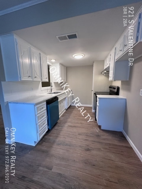 property at 921 S Valentine Dr