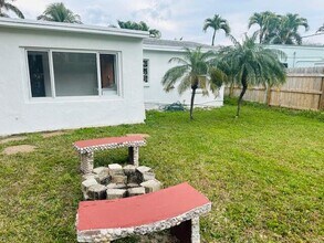 640 Oak St in Boynton Beach, FL - Building Photo - Building Photo