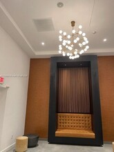 350 S Miami Ave, Unit 2404 in Miami, FL - Building Photo - Building Photo