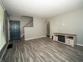 1782 Beechwood St NE in Warren, OH - Building Photo - Building Photo