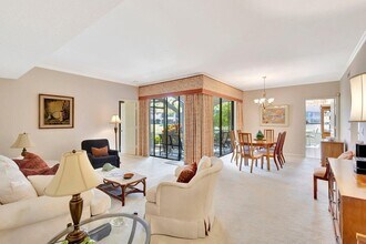 16050 W Bay Dr in Jupiter, FL - Building Photo - Building Photo