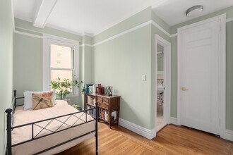 137 E 28th St in New York, NY - Building Photo - Building Photo