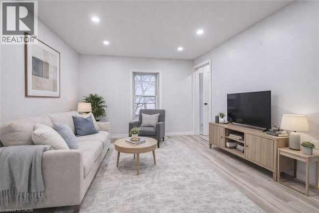 property at 115 Courtney St