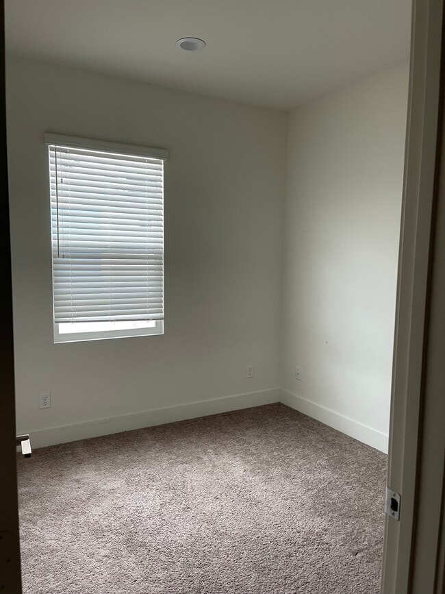 property at 405 S Reaghan Ln