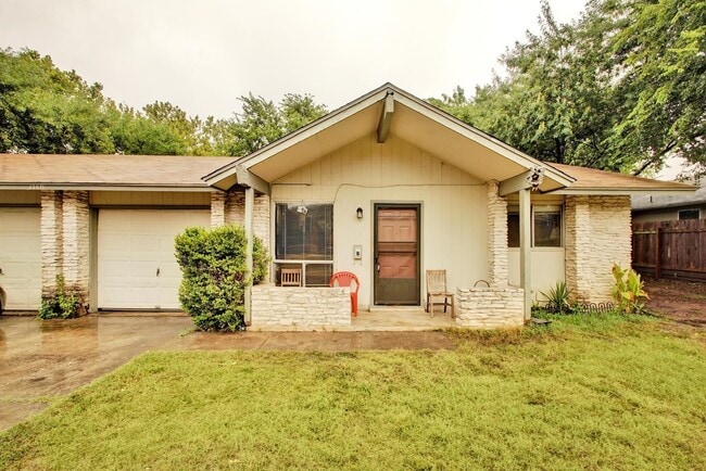 1740 Rutland Dr in Austin, TX - Building Photo - Building Photo