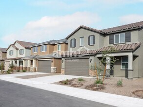 12515 W Flynn Ln in Glendale, AZ - Building Photo - Building Photo