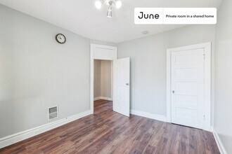 Private bedroom in 4 bed/2 bath Home in Washington, DC - Building Photo - Building Photo