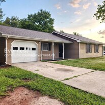 680 Honey Creek Rd SE in Conyers, GA - Building Photo