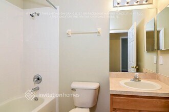 7610 Wood Violet Dr in Gibsonton, FL - Building Photo - Building Photo