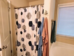 612 Sandstone Dr in Seneca, SC - Building Photo - Building Photo