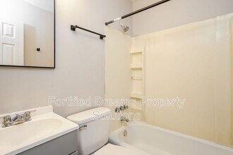 3600 Dakota Dr in Greensboro, NC - Foto de edificio - Building Photo