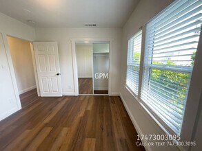 338 S Benton Way in Los Angeles, CA - Building Photo - Building Photo