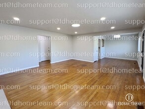 10228 4th Ave S in Seattle, WA - Building Photo - Building Photo