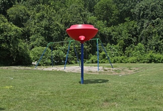 Hillcrest Apartments in Charlotte, NC - Building Photo - Building Photo