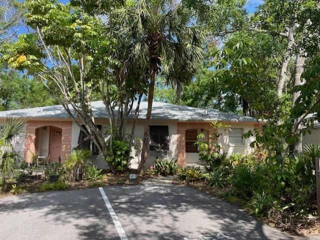 664 N Jefferson Ave in Sarasota, FL - Building Photo