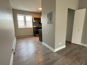 5645-5657 W Washington Blvd in Chicago, IL - Building Photo - Building Photo