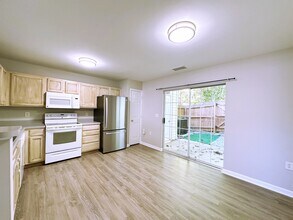 114 Harbor Haven Dr in Apex, NC - Building Photo - Building Photo